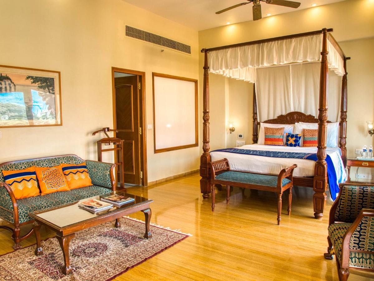 Acron Regina Resort