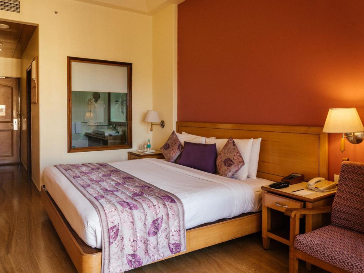 Acron Regina Resort 4*